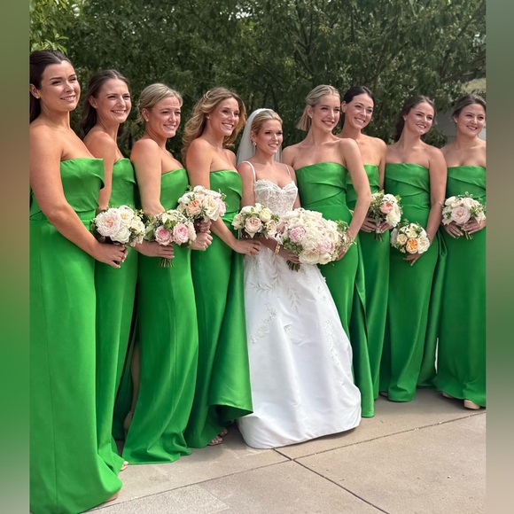 Solace London Kinsley Dress in Bright Green - Picture 9 of 11